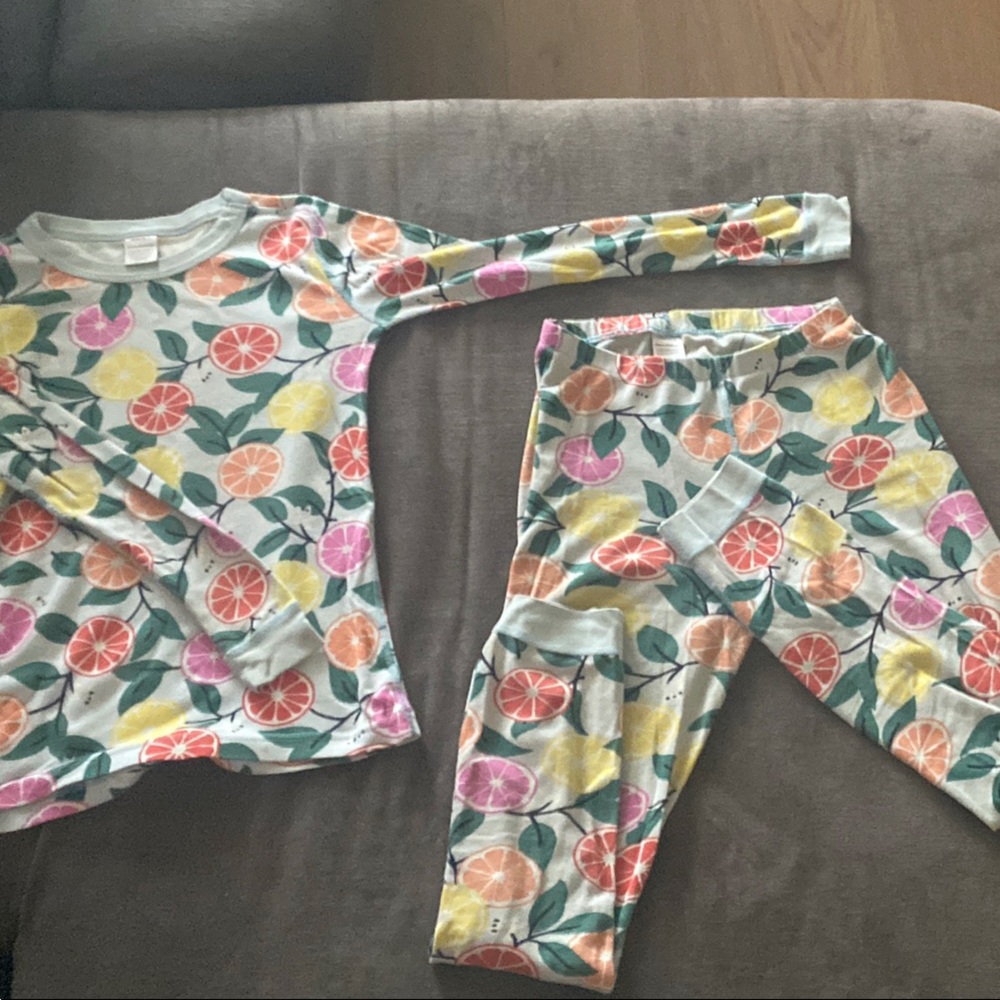 Hanna Andersson Pink and Orange Pajama Sets Vibrant Floral Design